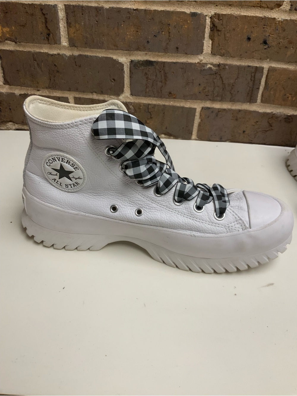 Converse White Kids High-Top Sneakers with Black-and-White Gingham Laces